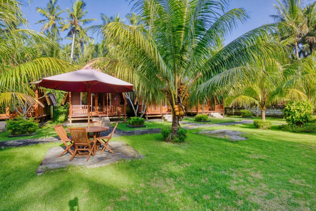 Апартаменты Puri Yalus Bungalow Toyapakeh Экстерьер фото